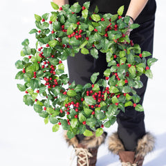 Red Berry Leaf Wreath