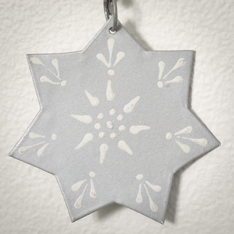 Frosty White Snowflake Garland