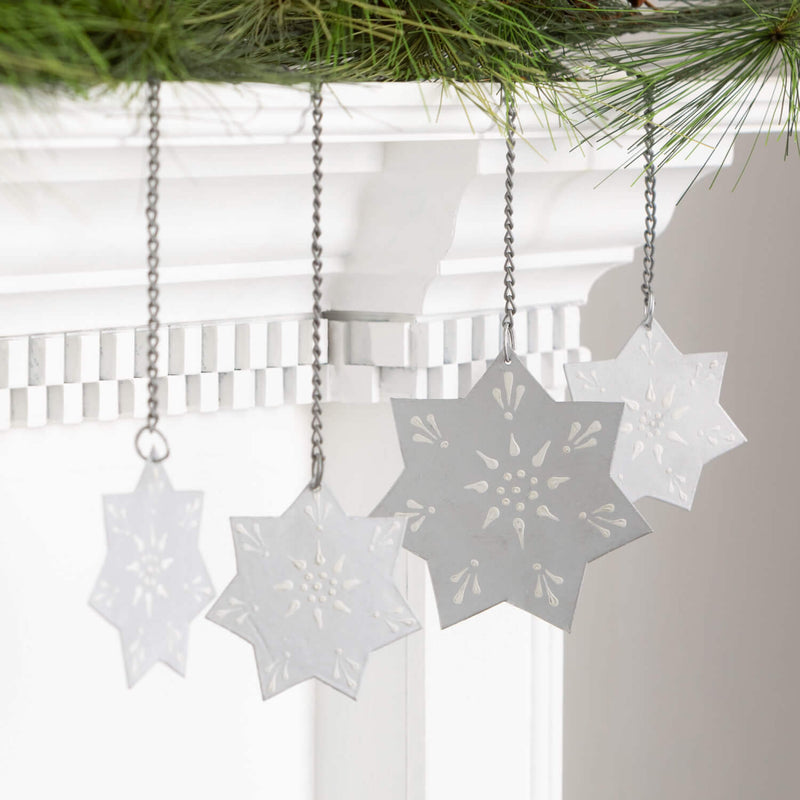 Frosty White Snowflake Garland