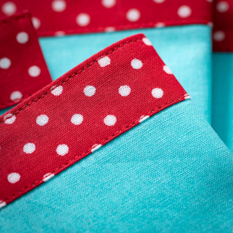 Polka Dot Trimmed Napkin Set 4