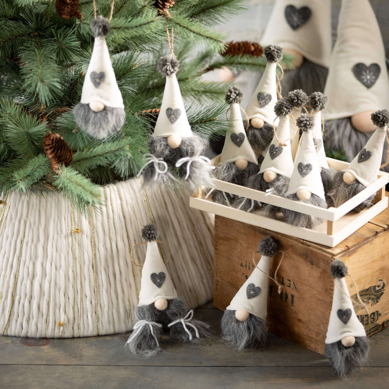 Heart Gnome Crate Ornament Set
