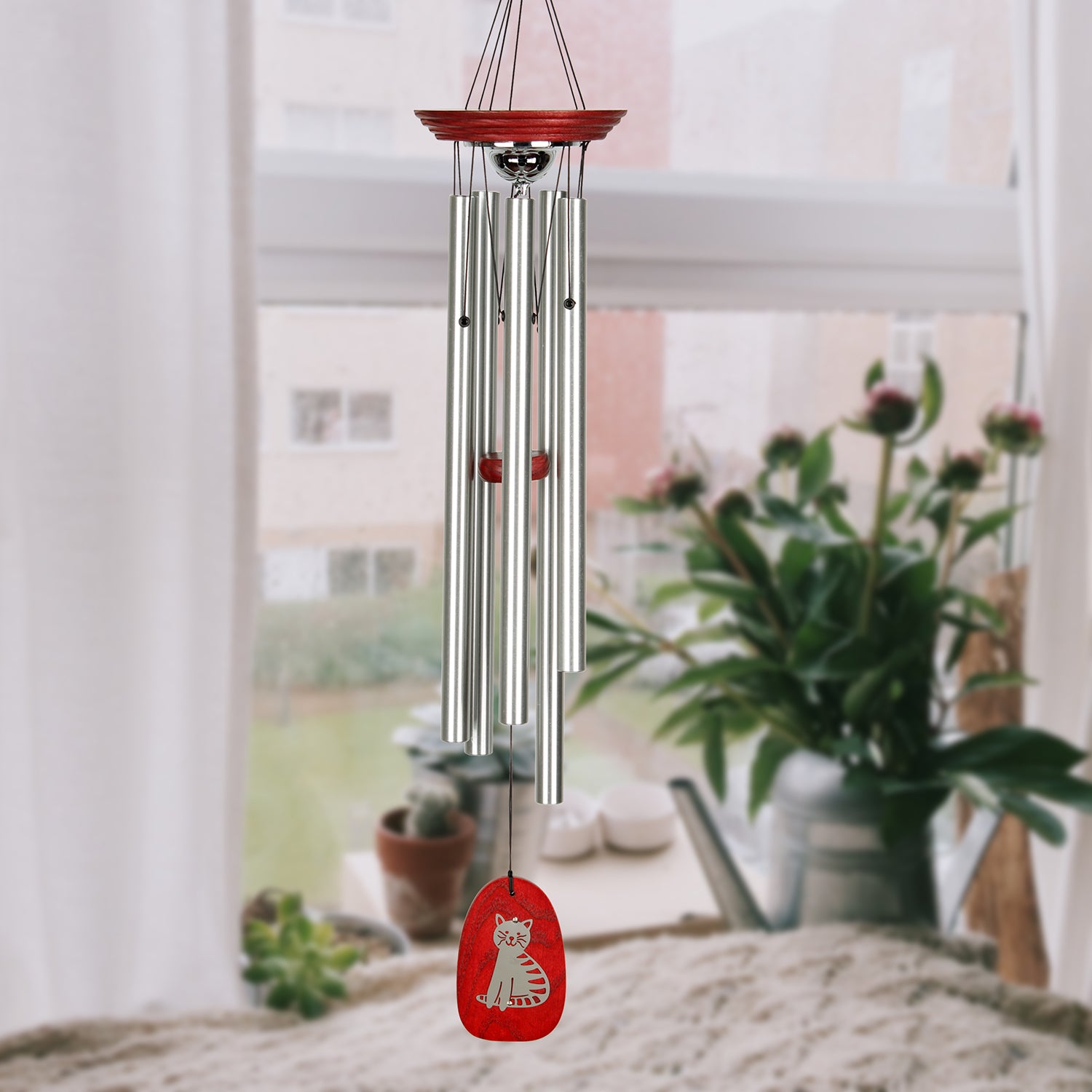 Pet Memorial Chime - Cat lifestyle image